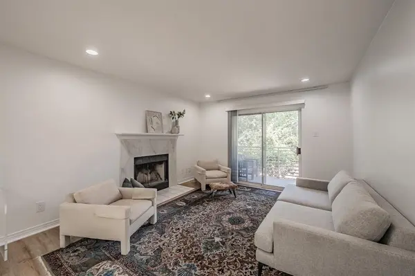 3711 Holland Avenue #303, Dallas, TX 75219
