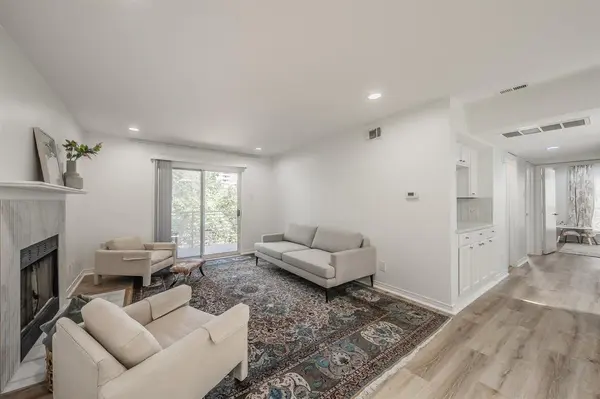 3711 Holland Avenue #303, Dallas, TX 75219
