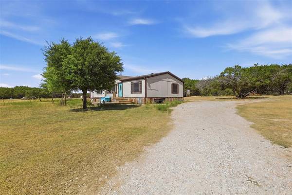 9132 Windmill Court W, Cleburne, TX 76033