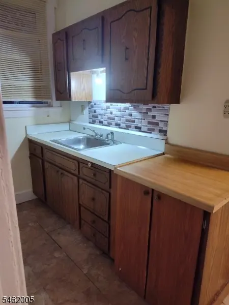 15 Farnham Ave #2, Garfield City, NJ 07026