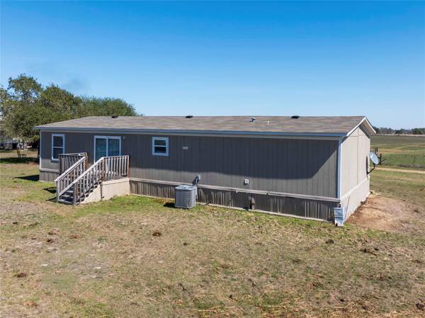 5133 W Us Highway 90, Schulenburg, TX 78956