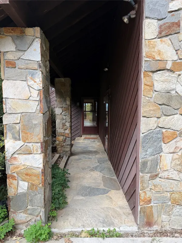 697 Grassy Mountain RD, Little Switzerland, NC 28749