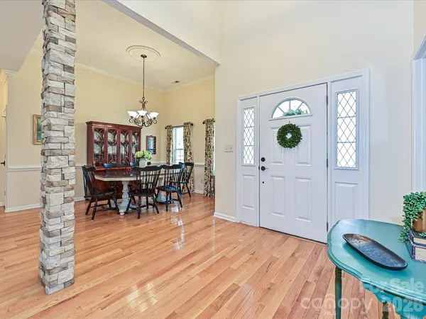 132 Gray Cliff DR, Mooresville, NC 28117