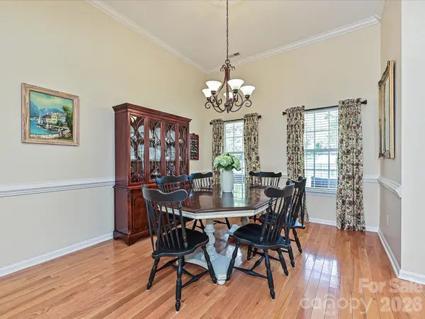132 Gray Cliff DR, Mooresville, NC 28117