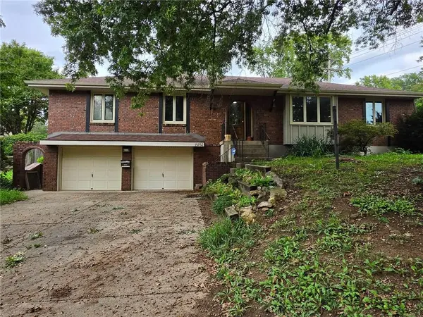 15932 E 41st ST #S, Independence, MO 64055
