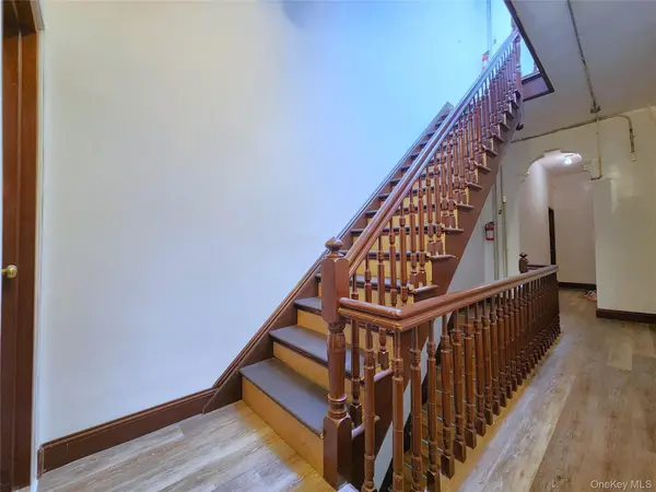 654 Seneca AVE, Ridgewood, NY 11385