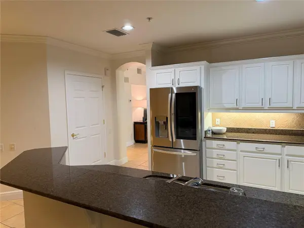 6434 MOORINGS POINT CIR #102, Lakewood Ranch, FL 34202