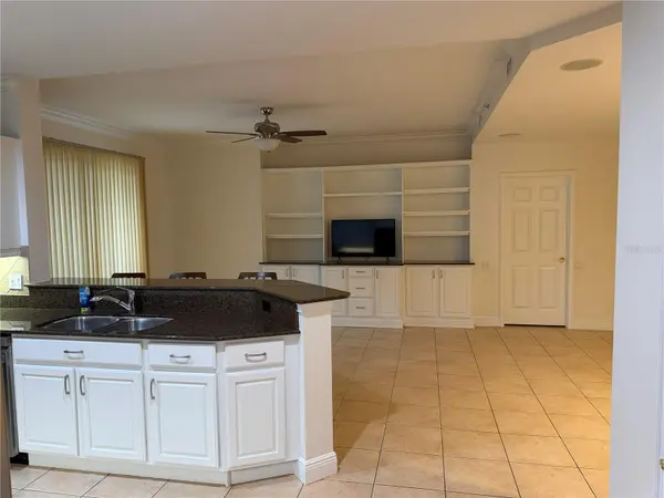 6434 MOORINGS POINT CIR #102, Lakewood Ranch, FL 34202