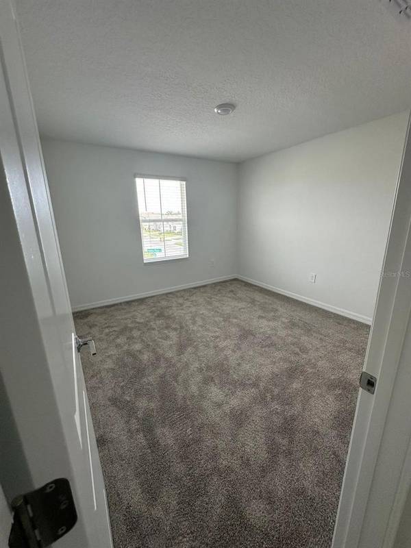 4206 PEBBLES THROW DR, Kissimmee, FL 34746