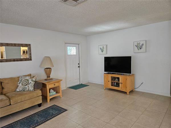 304 GRAYSTON PL, Sun City Center, FL 33573