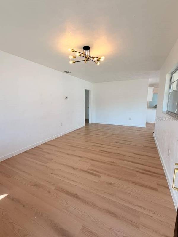 3203 W IVY ST, Tampa, FL 33607
