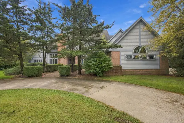 505 W Mt Calvary RD, Rensselaer, IN 47978