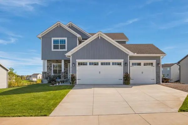 4139 Eaton CIR NE, Monticello, MN 55362