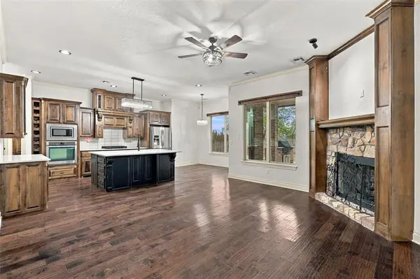 2800 SE 11th ST, Moore, OK 73160
