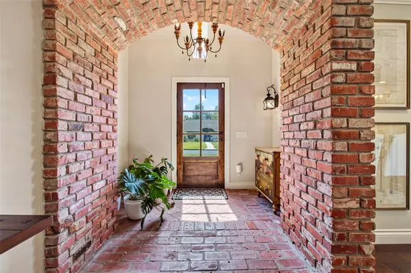 3041 Charing Cross, Oklahoma City, OK 73120