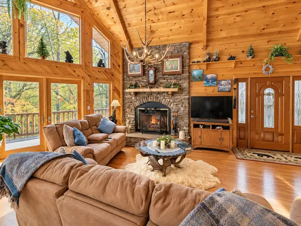 3341 Sugar Maple Loop Road, Sevierville, TN 37862