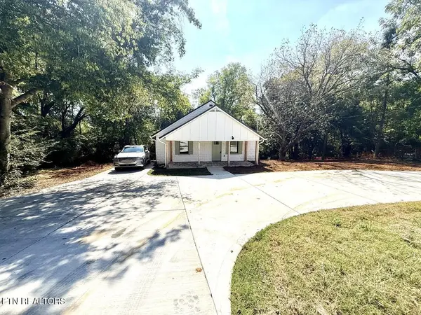 8752 Gleason Drive, Knoxville, TN 37923