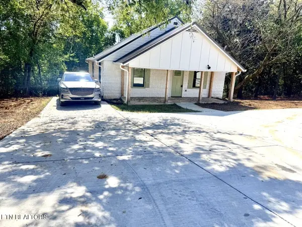 8752 Gleason Drive, Knoxville, TN 37923