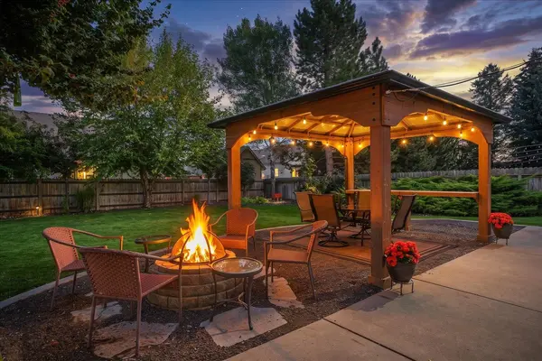 7614 N F St, Spokane, WA 99208