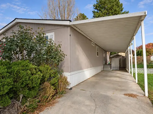 2601 N N BARKER  #102 Rd, Spokane Valley, WA 99027
