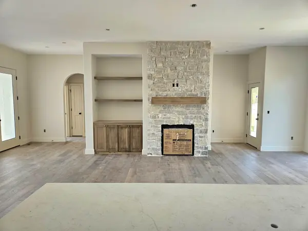 2530 N Emerald Ct, Andover, KS 67002