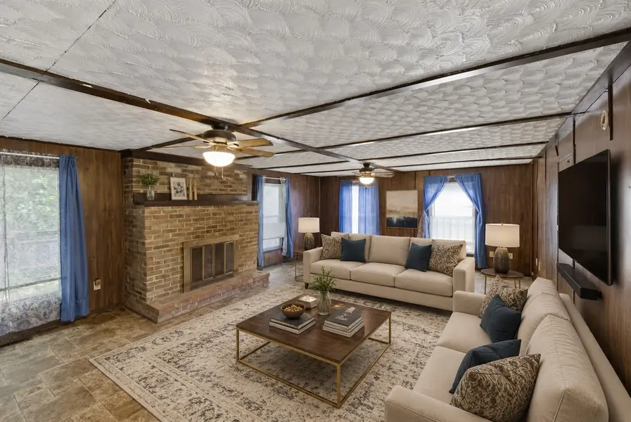 207 Center St, Portland, TN 37148