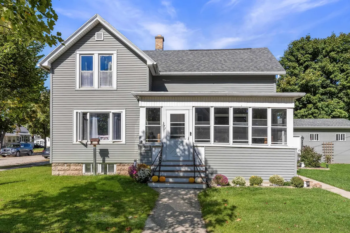 377 THOMAS ST, Fond Du Lac, WI 54935-3249