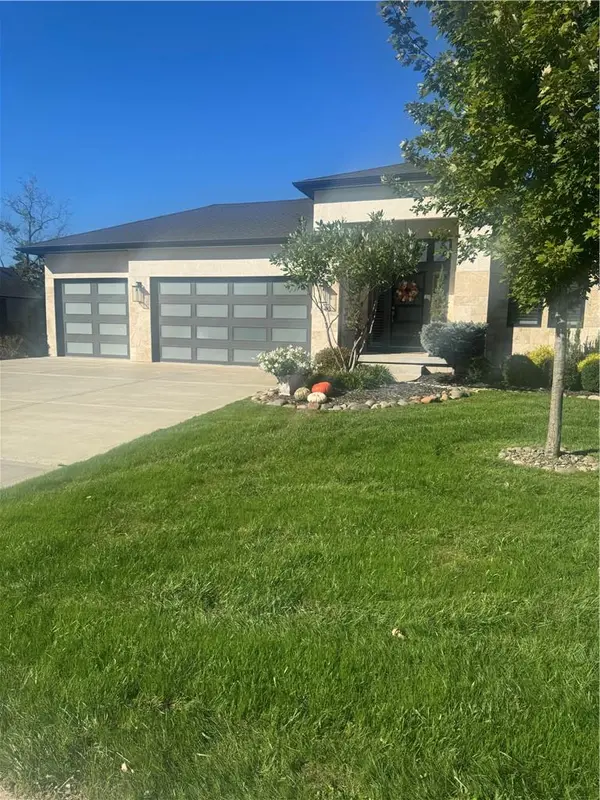 540 South Shore DR, Lake Winnebago, MO 64034