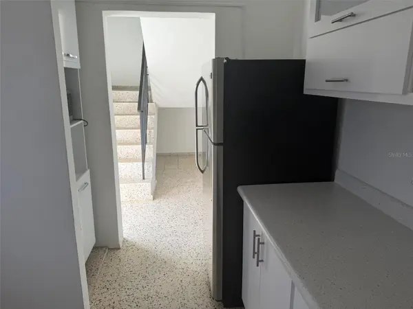 20 20, Carolina, PR 00982