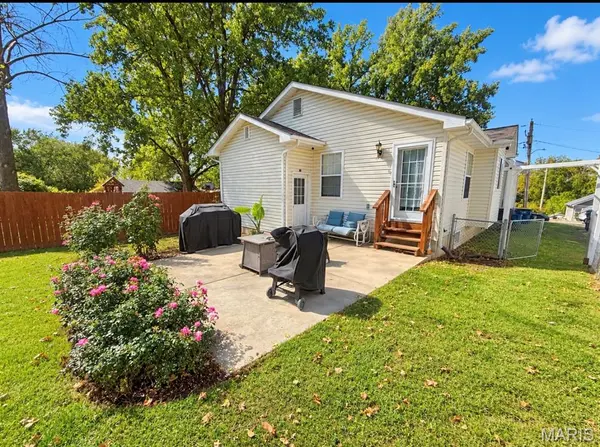 914 Valentine ST, Festus, MO 63028