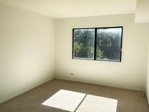 460 N Main ST #N306A, Wauconda, IL 60084