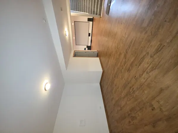 7108 Hillside RD, Crystal Lake, IL 60012