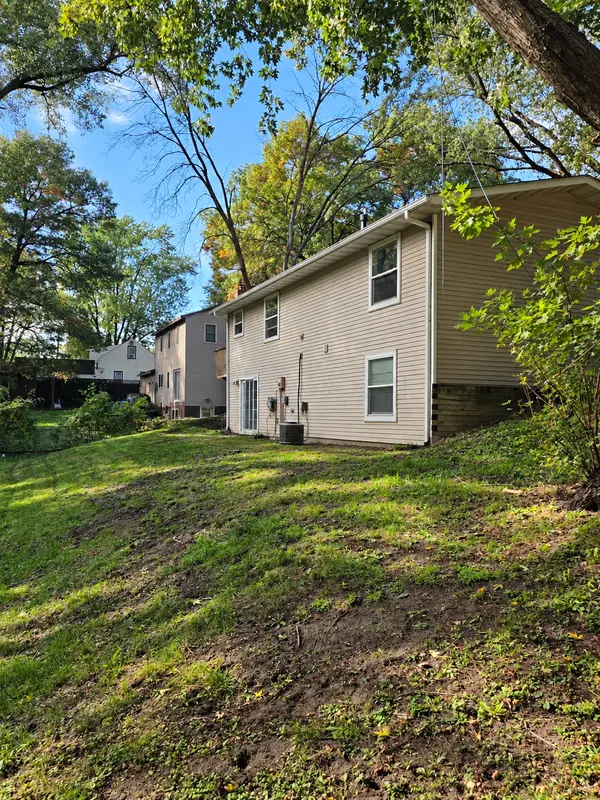 3913 52nd AVE N, Brooklyn Center, MN 55429