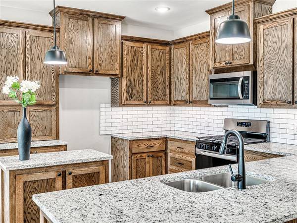 4529 Red Bird RD, Shawnee, OK 74804