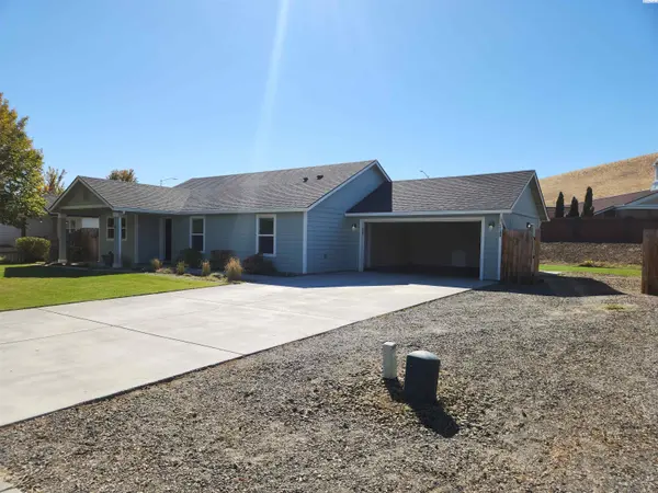 5149 Pinehurst St, West Richland, WA 99353
