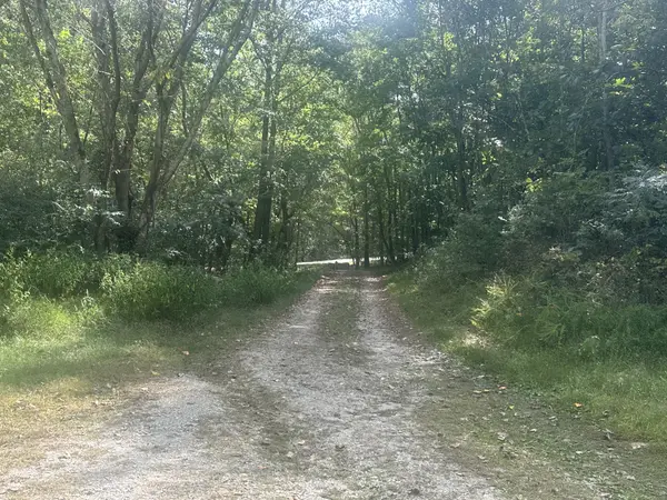 2550 Hurricane Creek Rd, Lawrenceburg, TN 38464