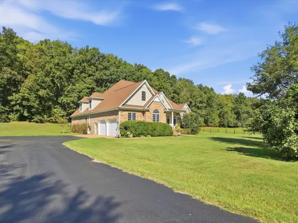 600 Bates Hollow Rd #E, Prospect, TN 38477