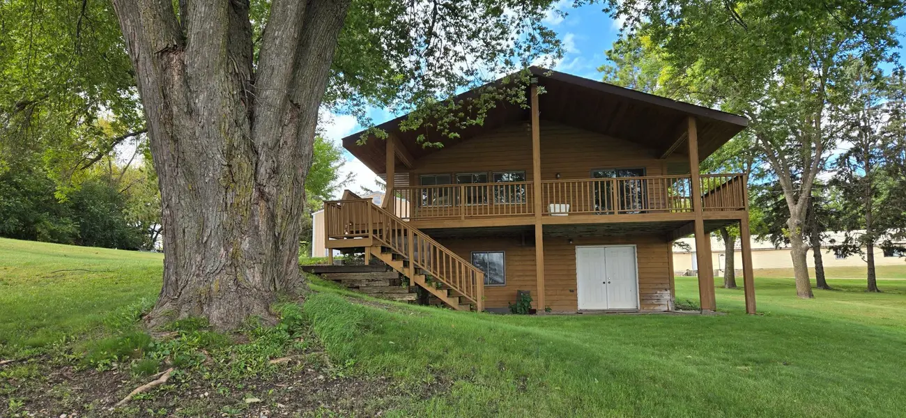 2486 Oliver AVE SW, Cokato, MN 55321