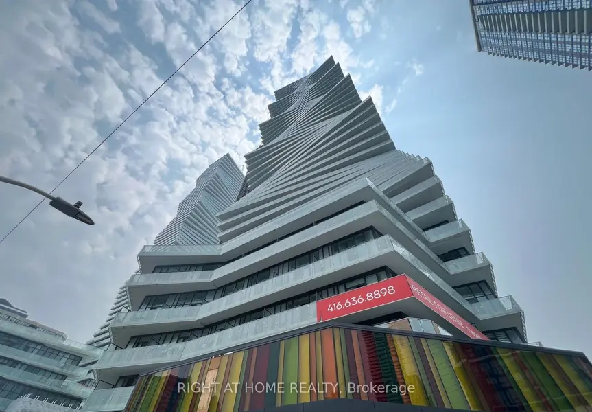 3900 Confederation Pkwy #2507, Mississauga, ON L5B 0M3
