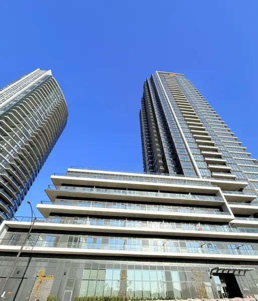 15 Watergarden DR #2208, Mississauga, ON L5R 0H4
