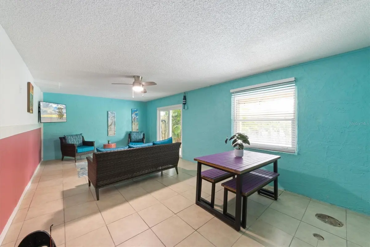6808 PALM DR #B, Holmes Beach, FL 34217