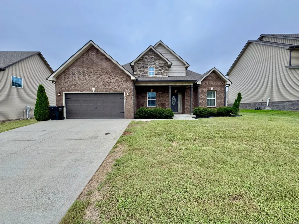 349 Winter Terrace Ln, Clarksville, TN 37040