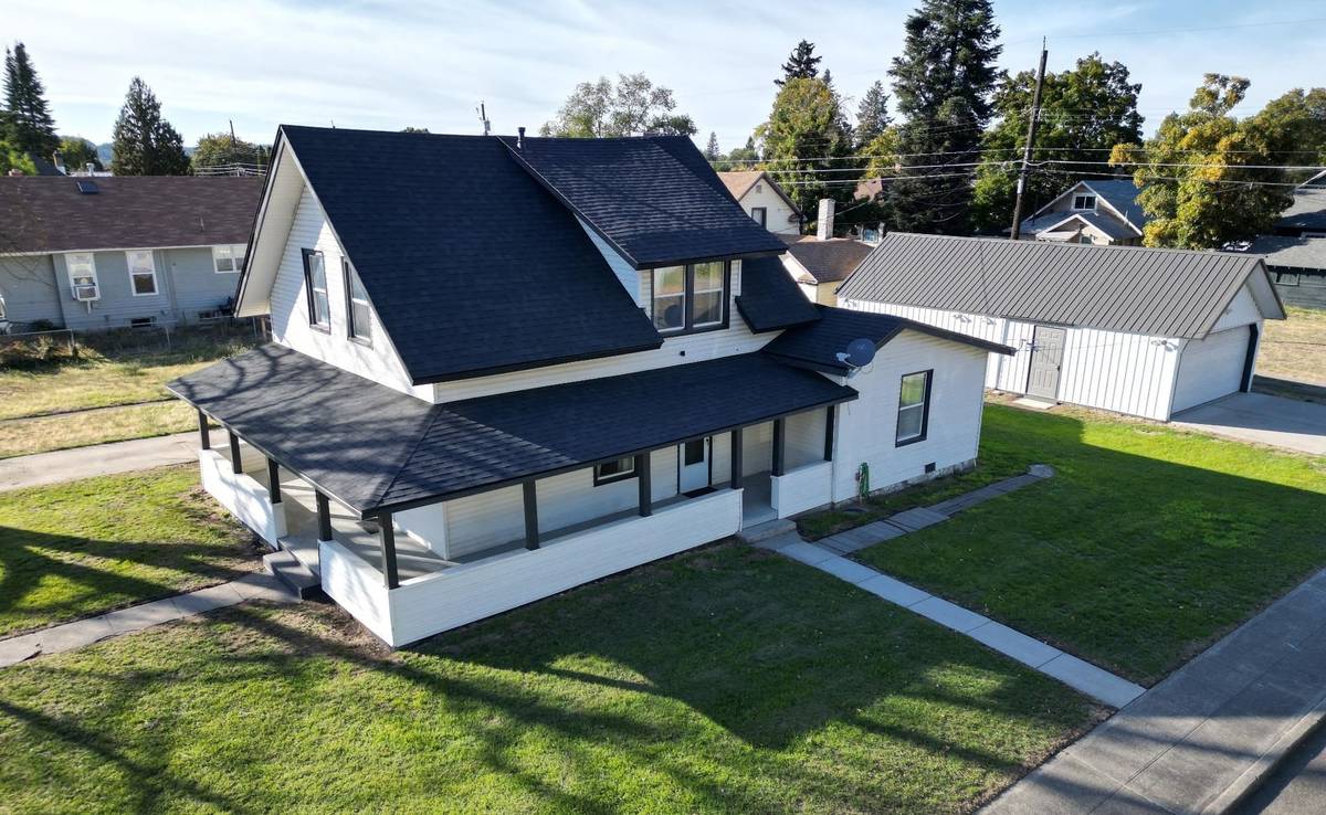 1902 W SHANNON Ave, Spokane, WA 99205