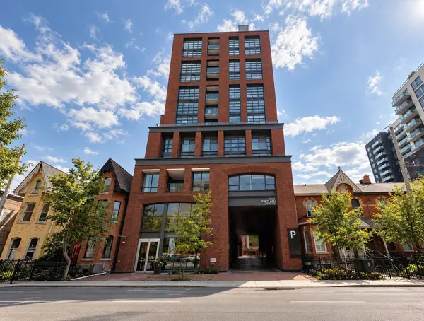 501 Adelaide ST W #1405, Toronto C01, ON M5V 1T4