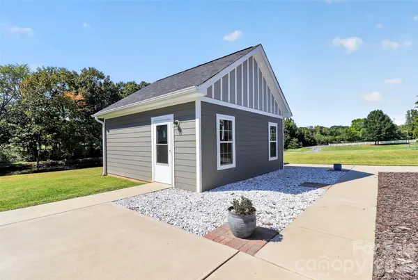 245 Glenwood DR, Oakboro, NC 28129