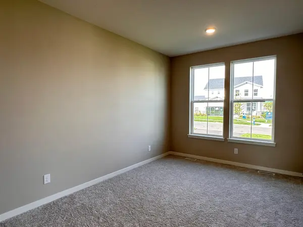 6307 Highland Hills AVE S, Cottage Grove, MN 55016
