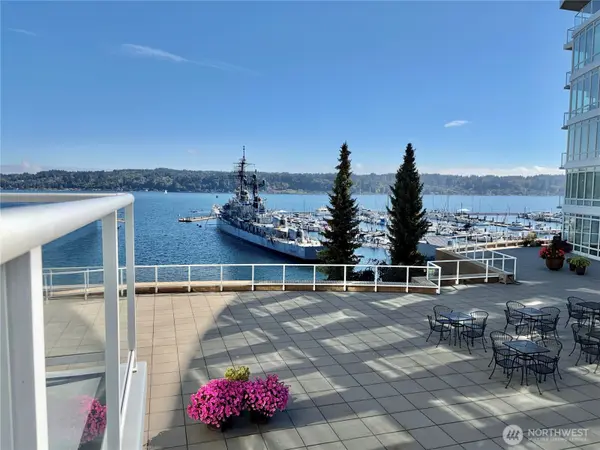 360 Washington AVE #204, Bremerton, WA 98337