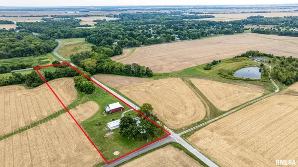 1219 Covered Bridge RD, Chatham, IL 62536