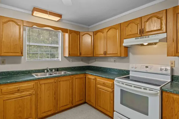 12 Hankins Hollow Ln, Tennessee Ridge, TN 37178