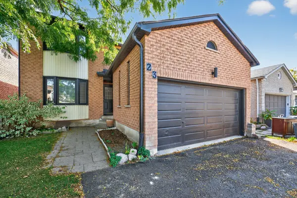23 Blair CRES, Barrie, ON L4M 5Y7